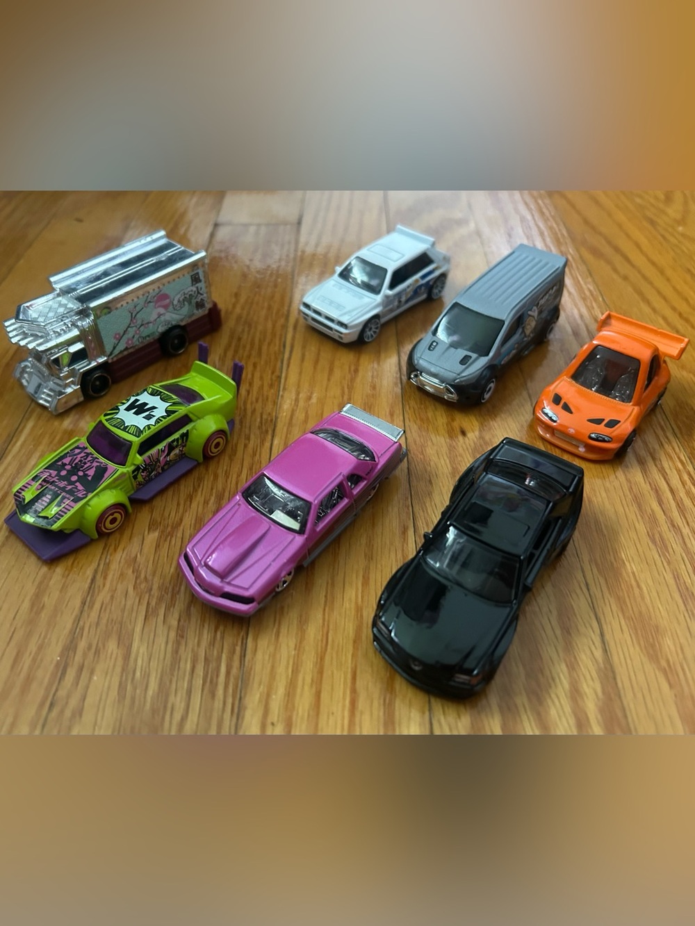 Hot wheels lot of 7